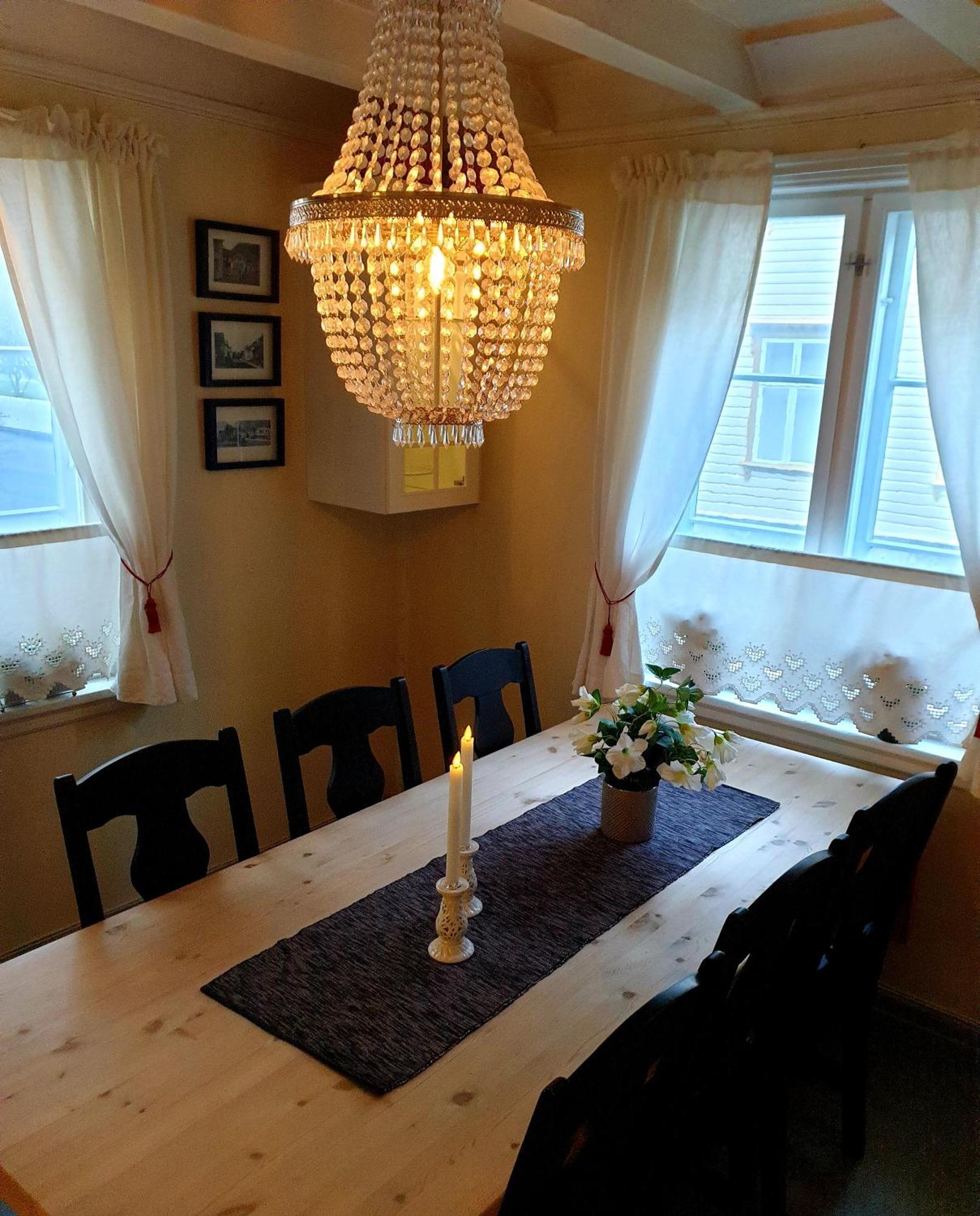 Villa Kvammehuset Pa Gamle Lærdalsøyri Esterno foto