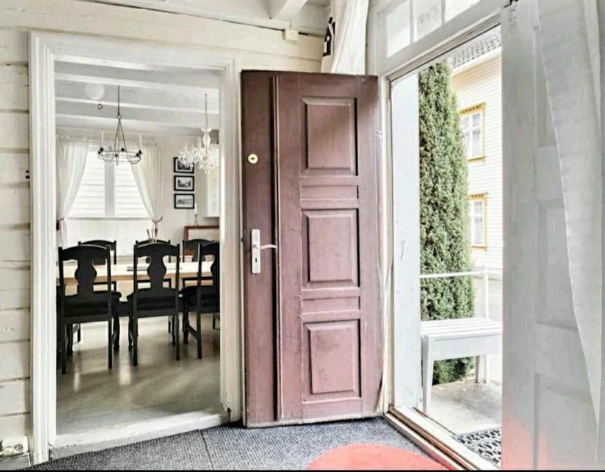 Villa Kvammehuset Pa Gamle Lærdalsøyri Esterno foto