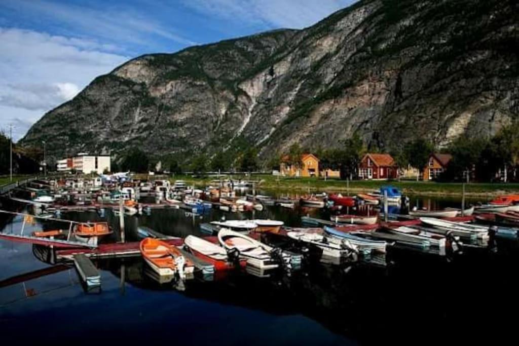 Villa Kvammehuset Pa Gamle Lærdalsøyri Esterno foto
