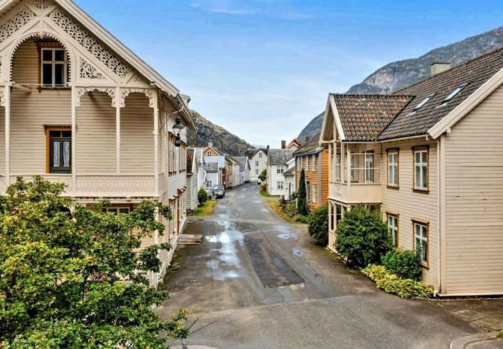 Villa Kvammehuset Pa Gamle Lærdalsøyri Esterno foto