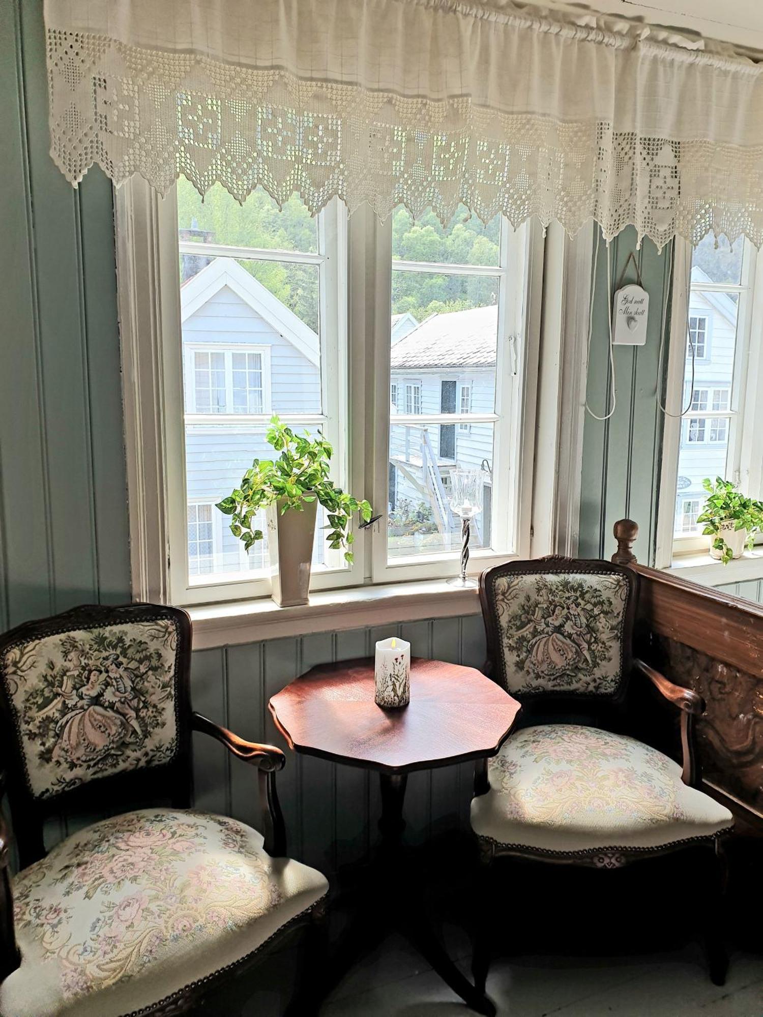 Villa Kvammehuset Pa Gamle Lærdalsøyri Esterno foto