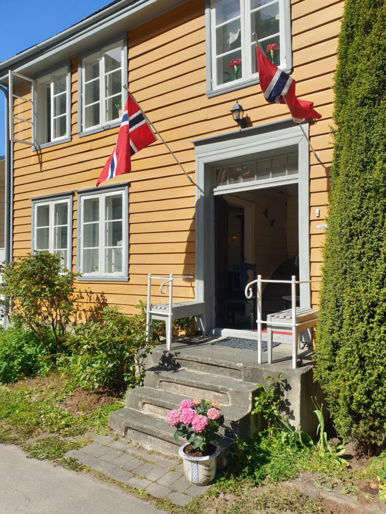 Villa Kvammehuset Pa Gamle Lærdalsøyri Esterno foto